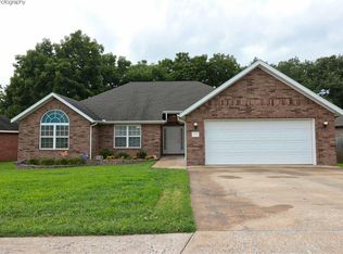 119 Fox Run Cir, Centerton, AR 72719
