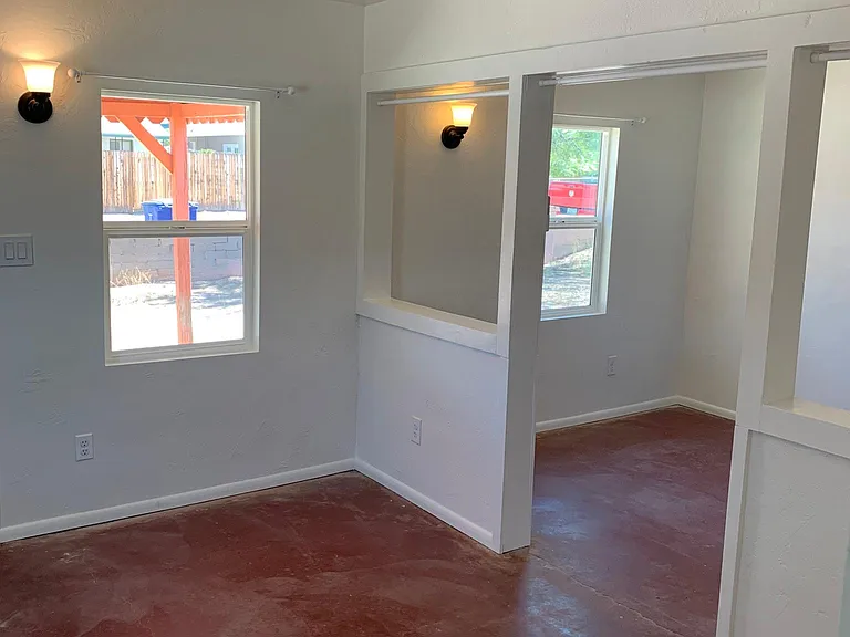 3908 S 15th Ave — Photo 9