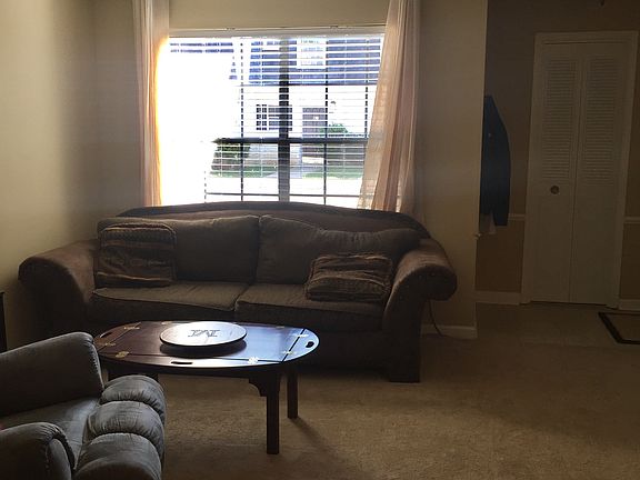3rd image of 3730 Fairfield Ave Unit 139