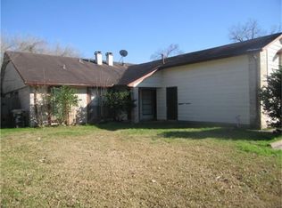 10120 Wild Hollow Ln, Houston, TX 77088