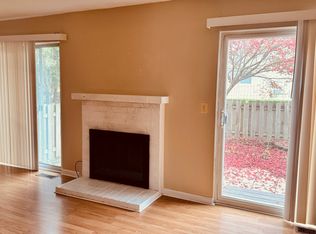 24373 Bashian Dr, Novi, MI 48375