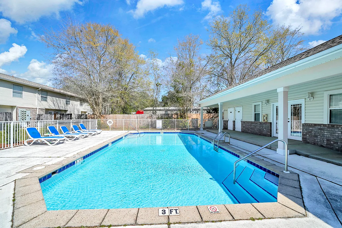 Community Pool - 1856 Shay Lin Ct #8B