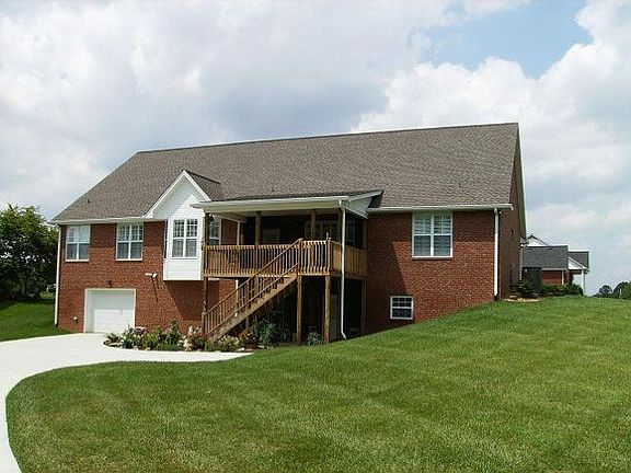 2nd image of 104 Leon Dr