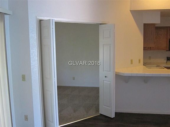 3rd image of 4380 Woodpine Dr Unit 204