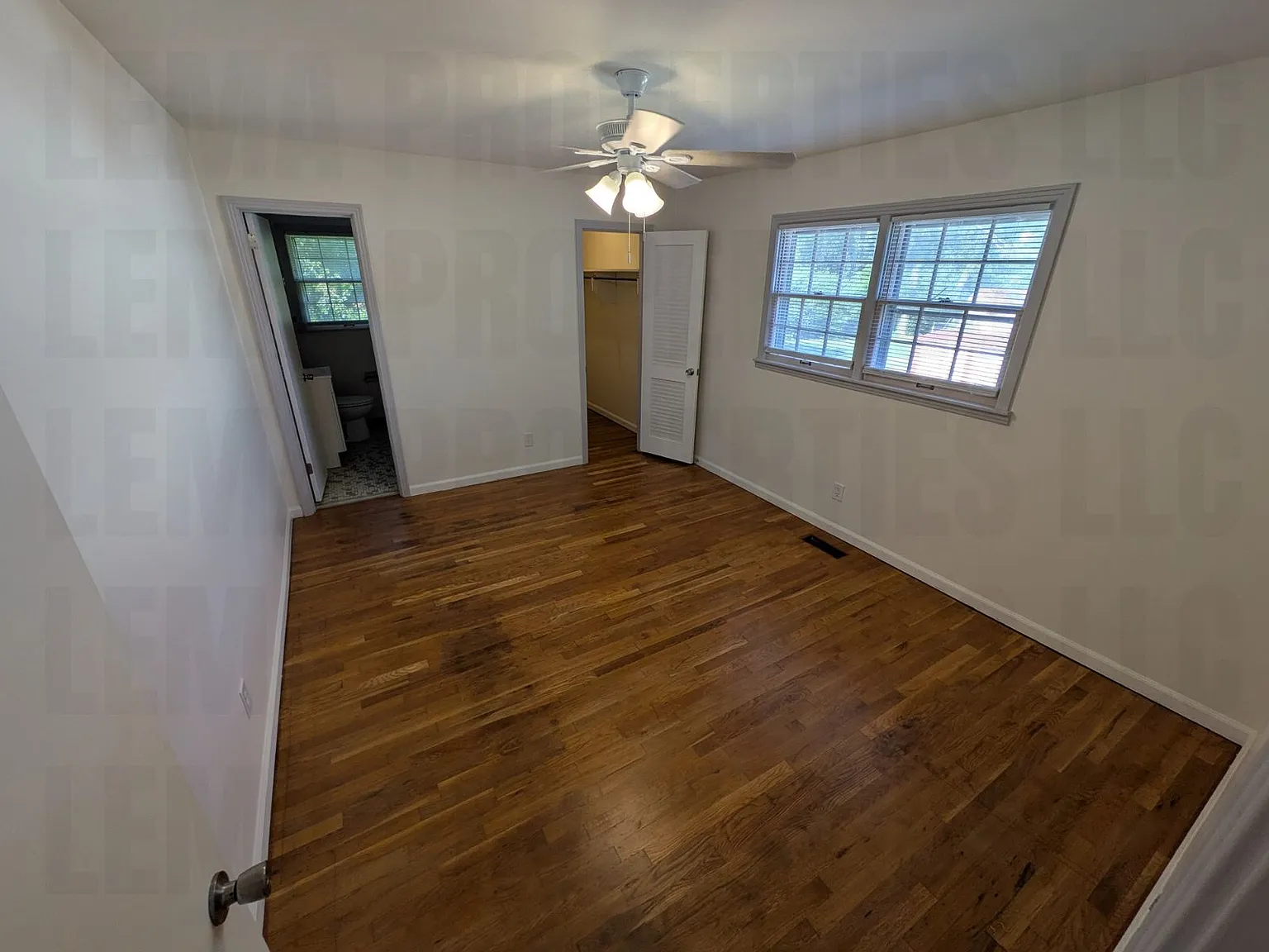 3 bed, 1337 sqft, $1,450 — Photo 4