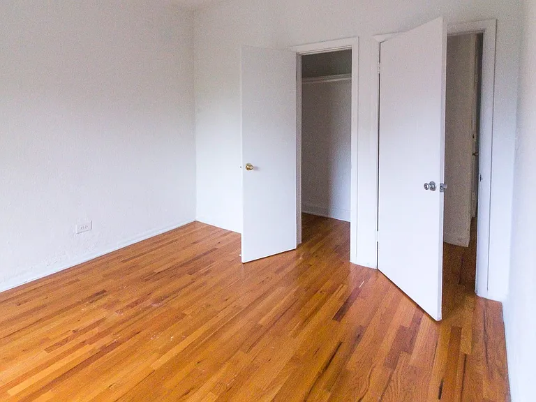 1515 E. 54th Street — Photo 32