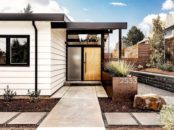 2533 NE 106th Pl