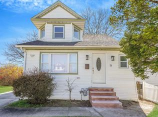 51 Henry St, Roosevelt, NY 11575