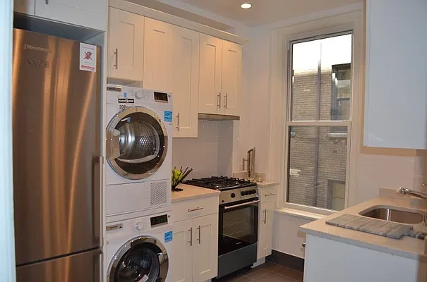 Sold by Orsid Realty Corp | media 6