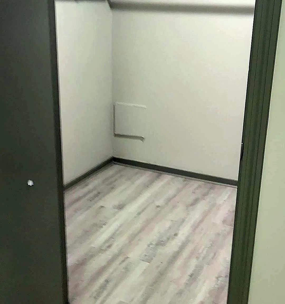 2 bed, 850 sqft, $1,900 — Photo 3