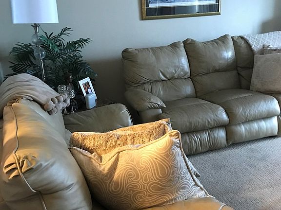 4th image of 10 E Ontario St APT 3307