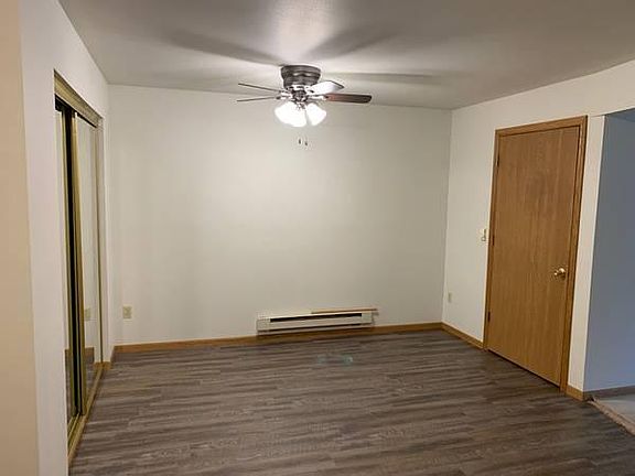5th image of 130 W Oak Leaf Dr #2