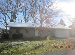50685 Barber St, Paw Paw, MI 49079