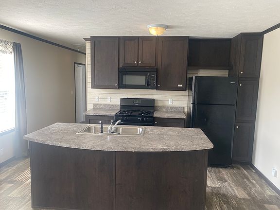 2nd image of 59250 Lewis Ln