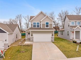 513 Hampstead Dr, Raymore, MO 64083