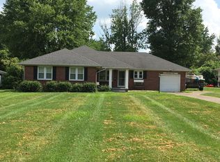 508 Bainbridge Rd, Marion, IL 62959
