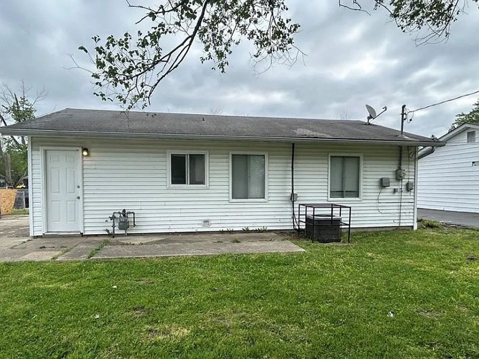 1st image of 802 Saint Thomas Ln