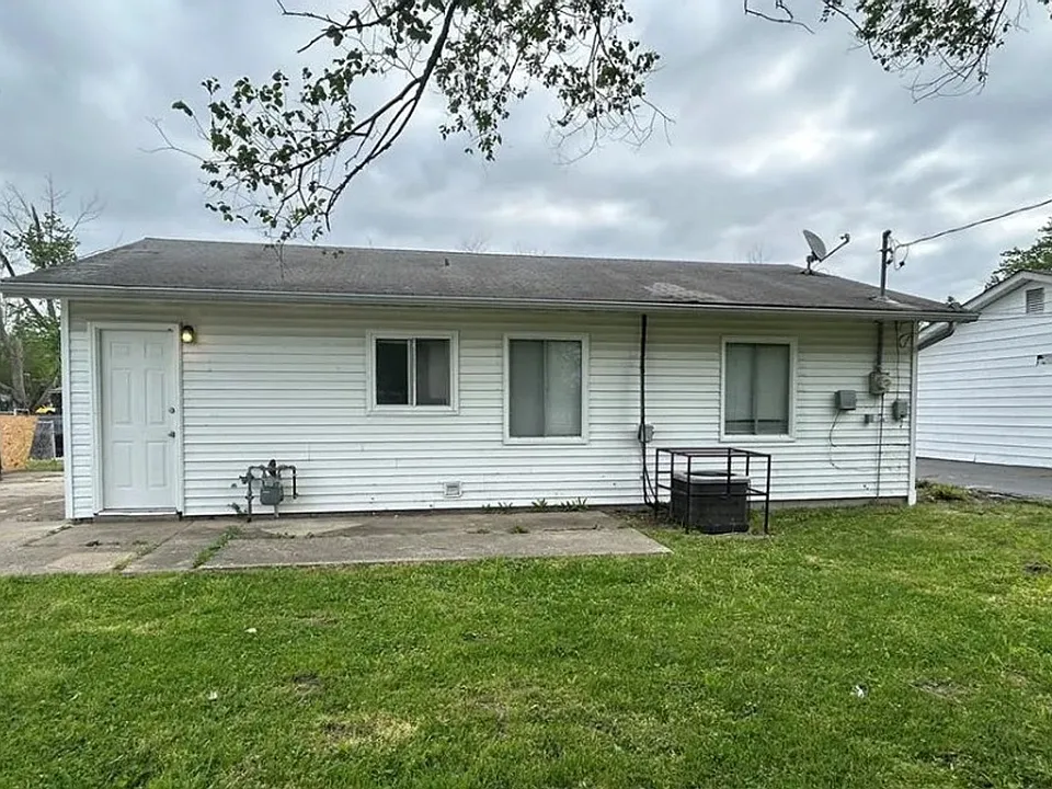 802 Saint Thomas Ln
