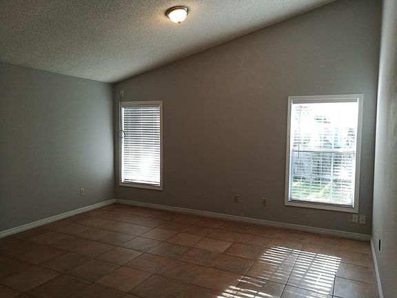 4th image of 4615 Bridgeton Ln
