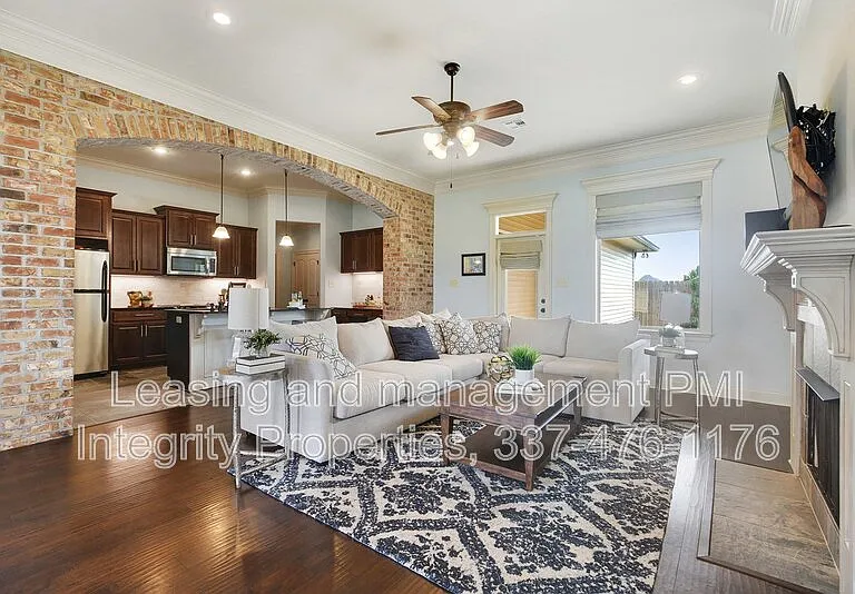 308 Overbrook Dr — Photo 4