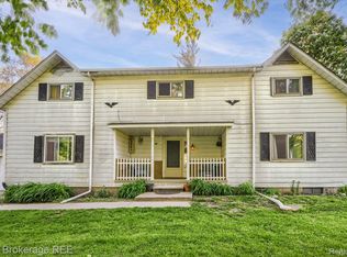 10120 Vassar Rd, Grand Blanc, MI 48439