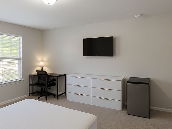 2nd image of 13507 Circle Dr #4