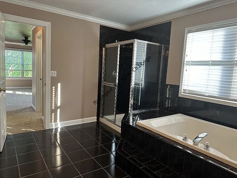 5490 Fox Path Ln — Photo 17