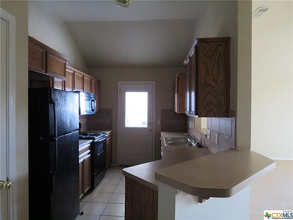 4th image of 1309 Cavalry Ln #B