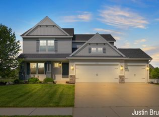 10931 Waterpoint Dr, Allendale, MI 49401