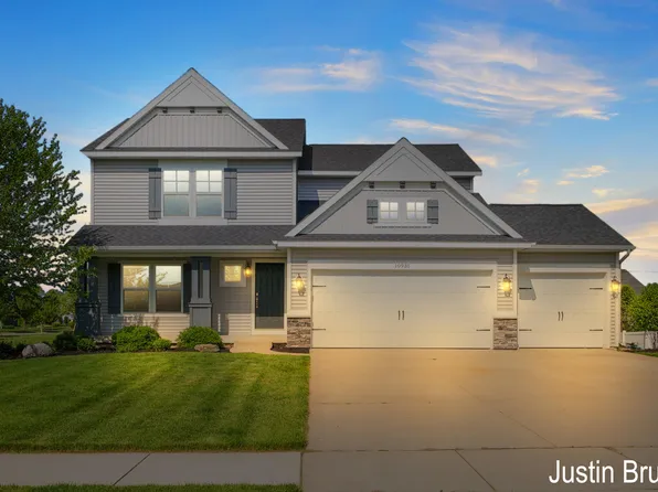 10931 Waterpoint Dr, Allendale, MI 49401