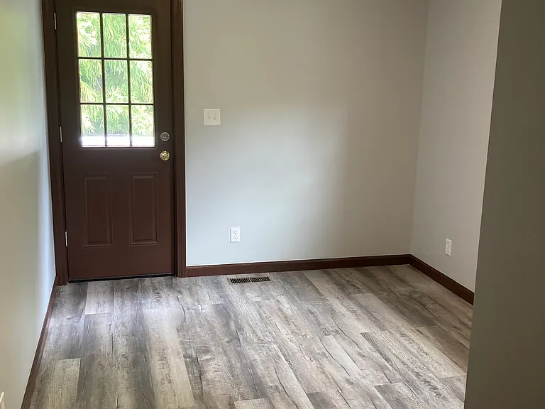 10 Phelps Ln — Photo 25