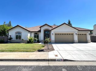 402 W Chennault Ave, Clovis, CA 93611