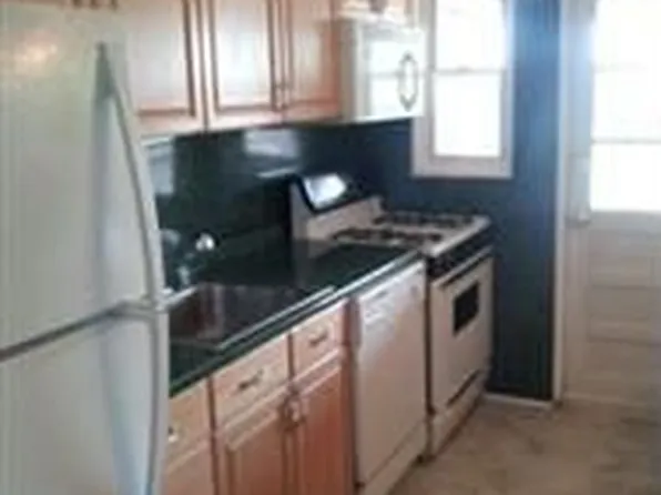 881 Mildred Ave, Baltimore, MD 21222