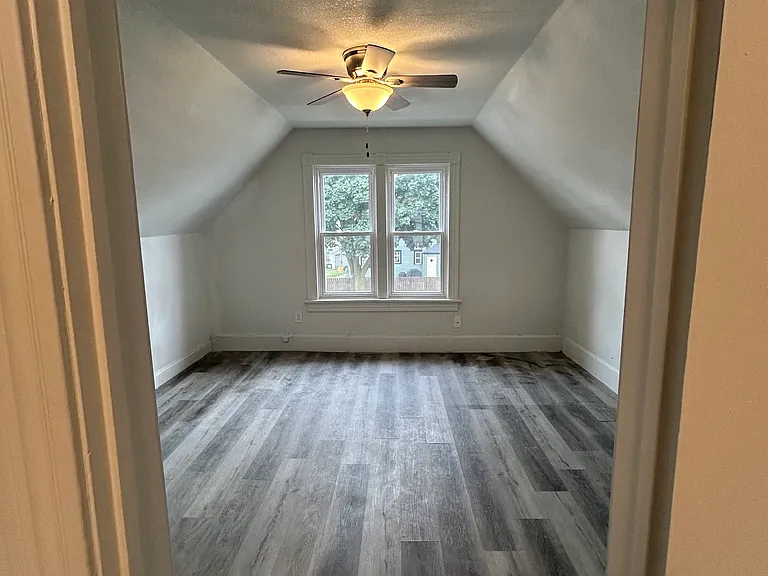 3703 E Barnard Ave #A — Photo 4