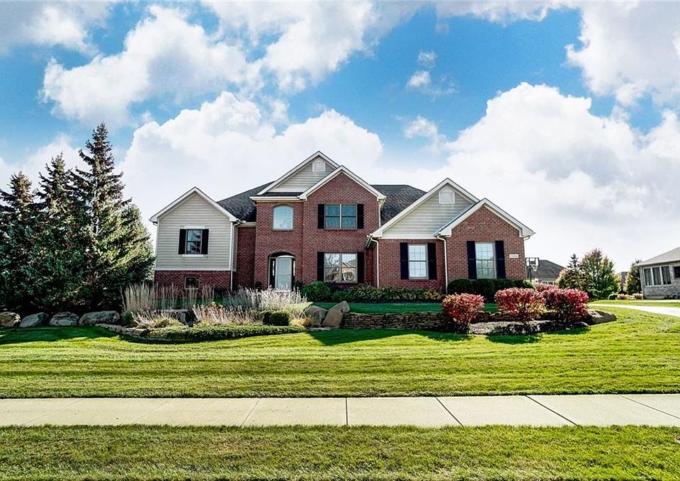 1st image of 2634 Meadowpoint Dr