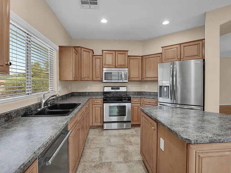 18631 E Swan Dr — Photo 11