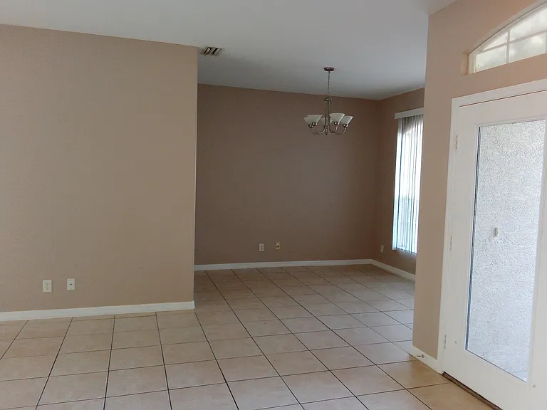 3074 Brampton Ter — Photo 8