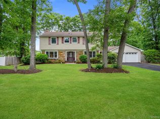 3 Palfrey St, Stony Brook, NY 11790