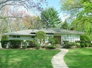 27 Winthrop Rd, Hillsdale, NJ 07642