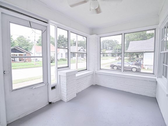 5th image of 411 N College St