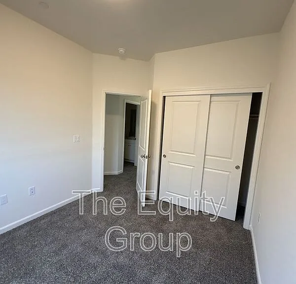 735 S Pinkham #102 — Photo 26