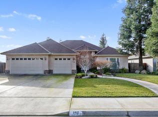 196 Old Line Ct, Exeter, CA 93221