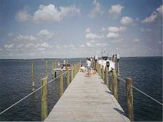 350 foot pier with boat lift, deep water