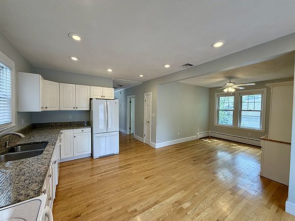 4th image of 20 Dedham St #1