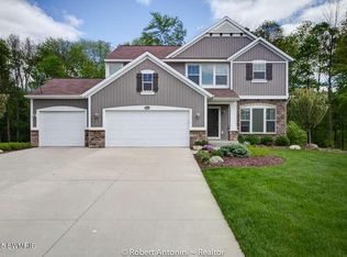 3614 Bridgehampton Dr NE, Grand Rapids, MI 49546