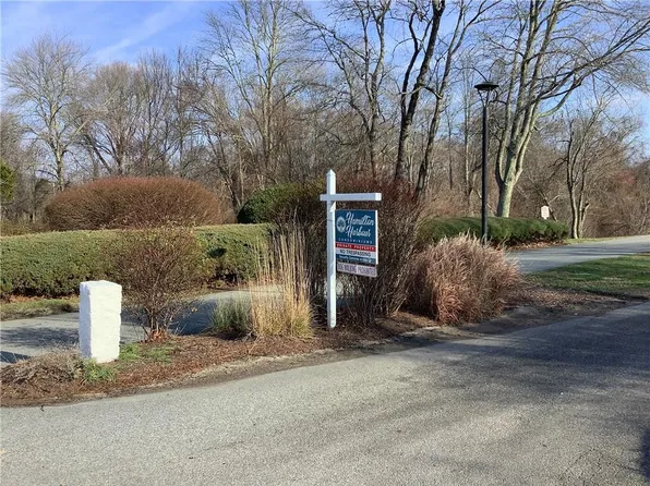 40 Web Ave APT 216, North Kingstown, RI 02852
