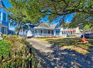 925 Heights Blvd, Houston, TX 77008