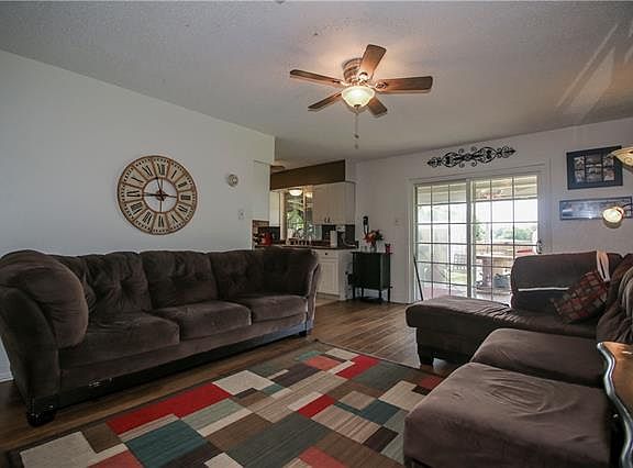 4th image of 2118 Scarlet Oaks Dr