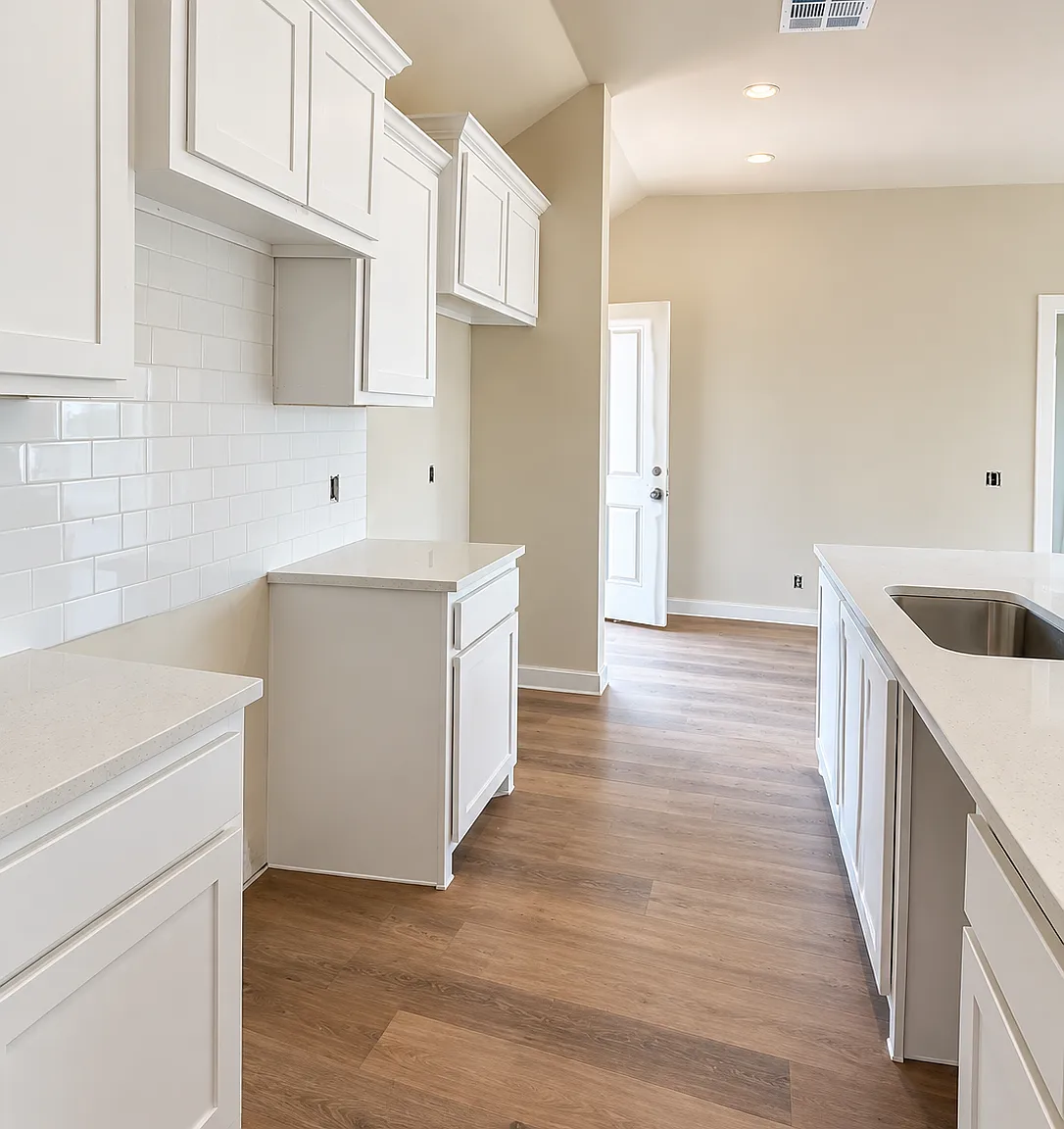 3 bed, 1200 sqft, $1,740 — Photo 4