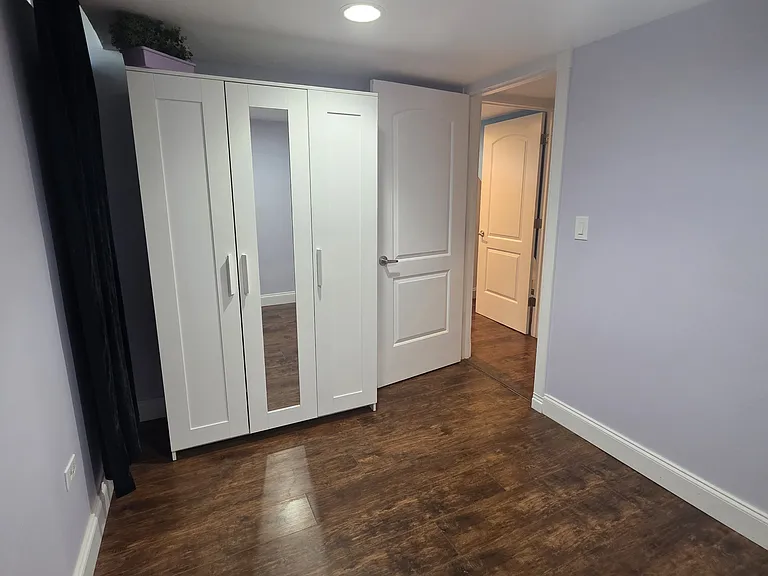 556 Manor Cir — Photo 22